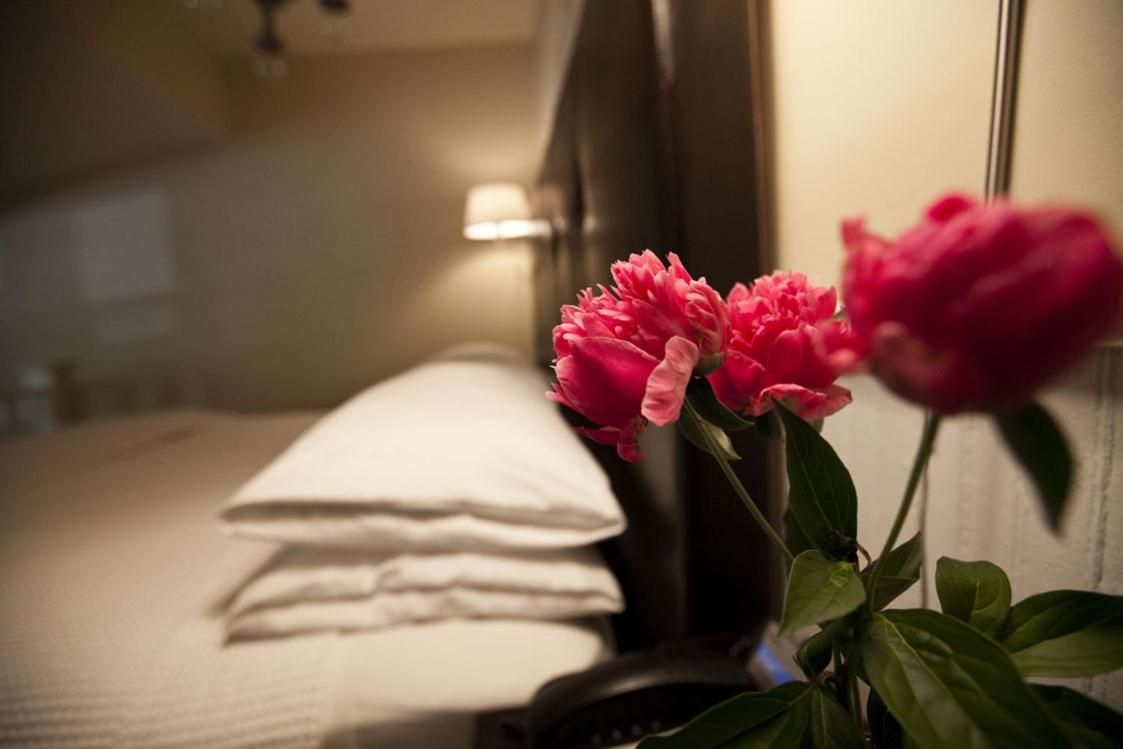 Dickson Street Inn Фейетвилл Экстерьер фото